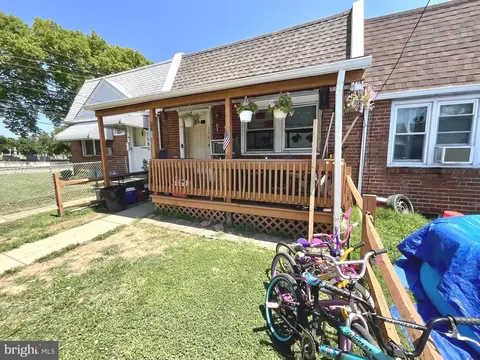 Exterior - 1587 Summit St, Marcus Hook, PA 19061 photo 1 of 2