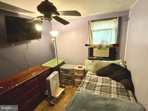 Bedroom - 1587 Summit St, Marcus Hook, PA 19061 photo 3 of 6
