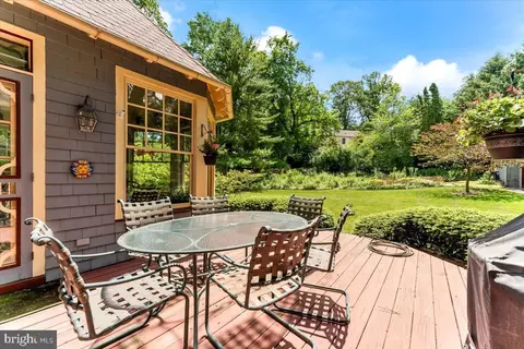 Exterior - 234 Windermere Ave, Wayne, PA 19087 photo 5 of 7