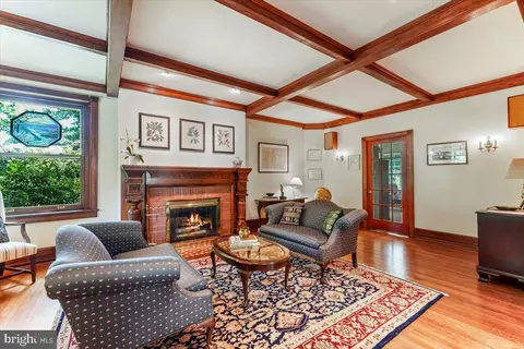 Living - 234 Windermere Ave, Wayne, PA 19087 photo 1 of 6