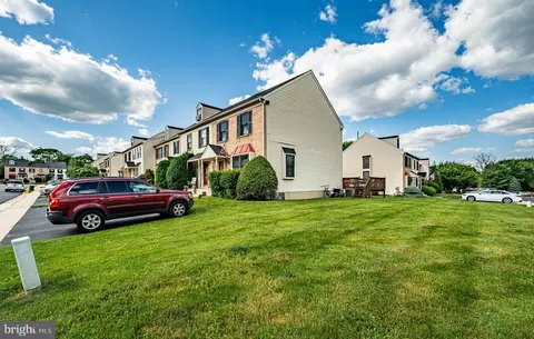 502 Ward Rd, Brookhaven, PA 19015