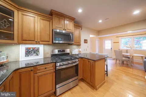 Kitchen - 131 Conestoga Rd, Wayne, PA 19087 photo 5 of 6