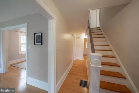 Entry Way - 131 Conestoga Rd, Wayne, PA 19087 photo 2 of 8