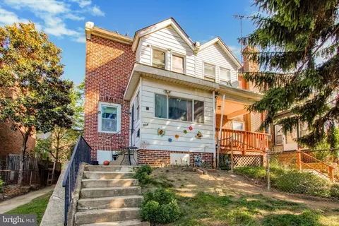 334 W 15th St, Chester, PA 19013