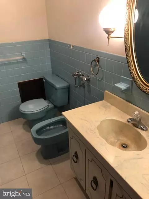 Bath - 1903 Susan, Chichester, PA 19061 photo 1 of 1