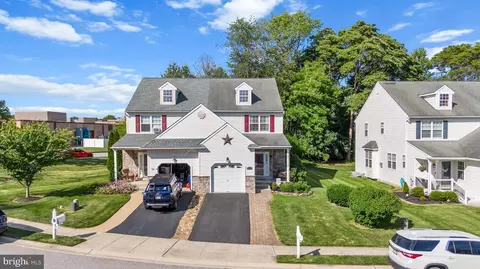 54 Steeplechase Cir, Aston, PA 19014