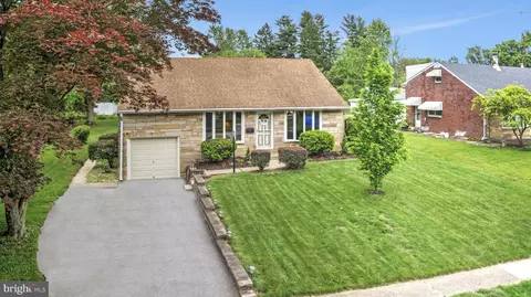 9 Lincoln Ln, Broomall, PA 19008