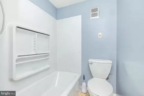 1668 Ward St, Marcus Hook, PA 19061 photo 16