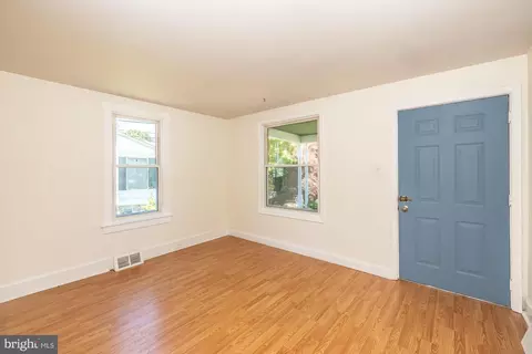 1668 Ward St, Marcus Hook, PA 19061 photo 7