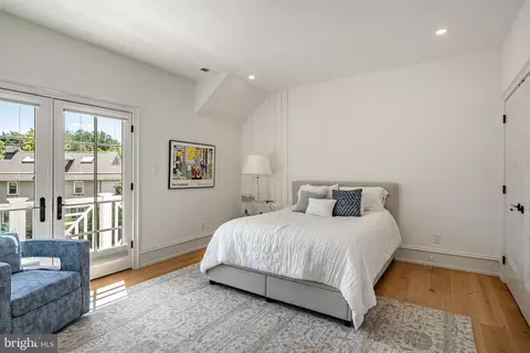Bedroom - 415 Maplewood Ave, Wayne, PA 19087 photo 2 of 4