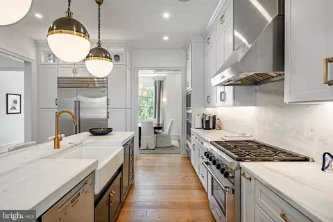Kitchen - 415 Maplewood Ave, Wayne, PA 19087 photo 4 of 4