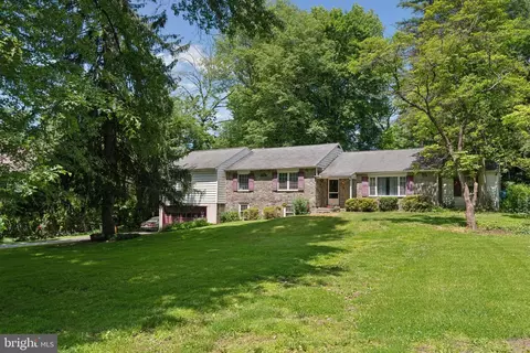 474 Barclay Rd, Bryn Mawr, PA 19010