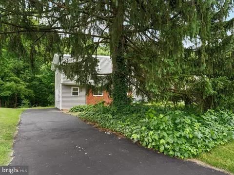 917 Flora Ln, Marcus Hook, PA 19061 photo 28