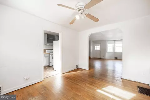 69 Springton Rd, Upper Darby, PA 19082 photo 8