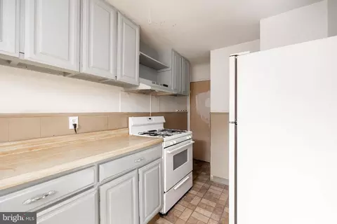 69 Springton Rd, Upper Darby, PA 19082 photo 10
