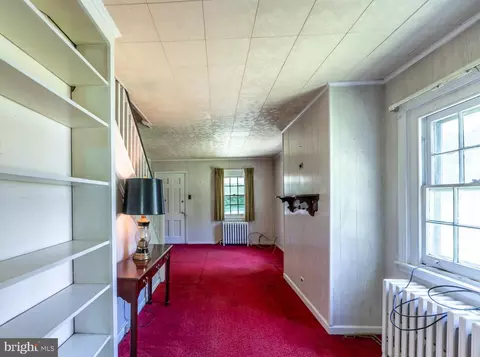 Entry Way - 218 Biddulph Rd, Wayne, PA 19087 photo 6 of 8
