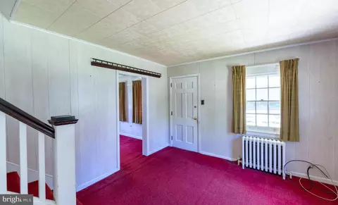 Entry Way - 218 Biddulph Rd, Wayne, PA 19087 photo 4 of 8