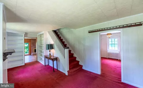 Entry Way - 218 Biddulph Rd, Wayne, PA 19087 photo 3 of 8