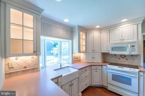 Kitchen - 218 Biddulph Rd, Wayne, PA 19087 photo 1 of 3