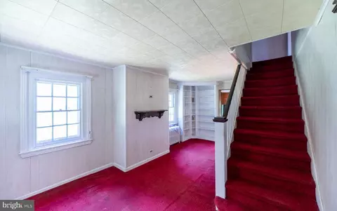 Entry Way - 218 Biddulph Rd, Wayne, PA 19087 photo 7 of 8