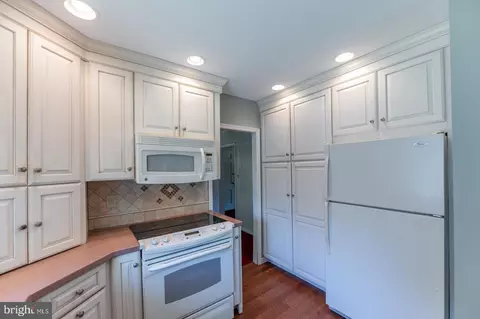 Kitchen - 218 Biddulph Rd, Wayne, PA 19087 photo 3 of 3