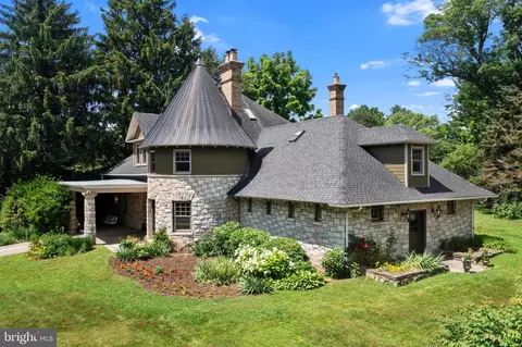 Exterior - 212 Plush Mill Rd, Wallingford, PA 19086 photo 15 of 19