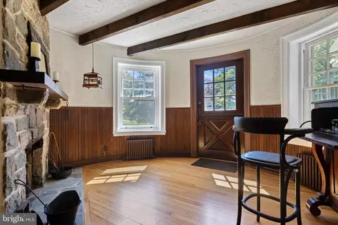 Entry Way - 212 Plush Mill Rd, Wallingford, PA 19086 photo 1 of 17