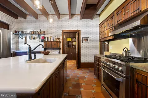 Kitchen - 212 Plush Mill Rd, Wallingford, PA 19086 photo 4 of 6