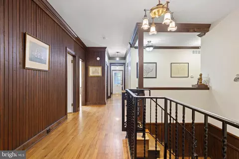 Entry Way - 212 Plush Mill Rd, Wallingford, PA 19086 photo 14 of 17