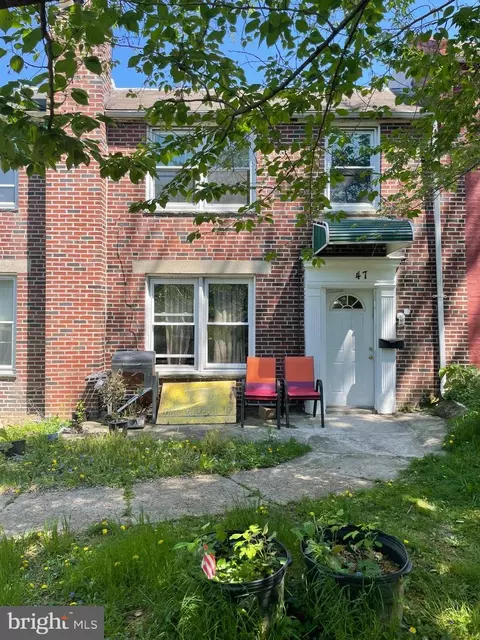 47 Marian Ct, Millbourne, PA 19082
