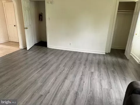47 Marian Ct, Millbourne, PA 19082 photo 5