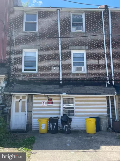 47 Marian Ct, Millbourne, PA 19082 photo 3