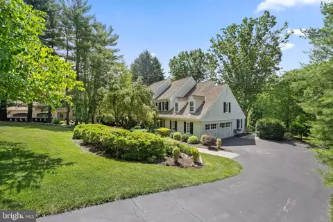 318 Julip Run, Wayne, PA 19087 photo 2