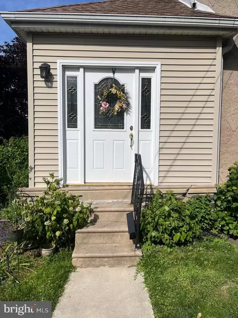 252 W Plumstead Ave, Lansdowne, PA 19050