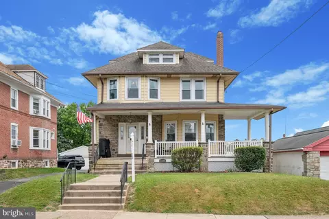 728 11th Ave, Prospect Park, PA 19076