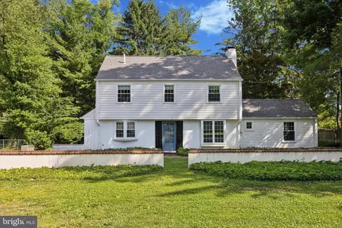 212 Copples Ln, Wallingford, PA 19086