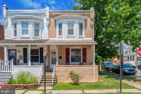 1320 E 12th St, Crum Lynne, PA 19022