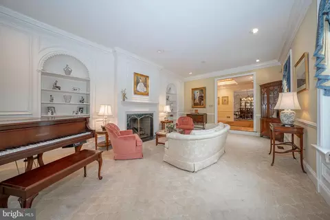 Living - 225 Ravenscliff Rd, Wayne, PA 19087 photo 1 of 4