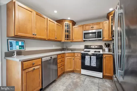 516 Devon Rd, Havertown, PA 19083 photo 19