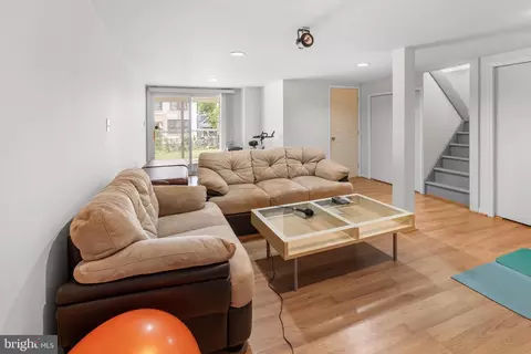Living - 103 Kenmore Rd, Upper Darby, PA 19082 photo 2 of 2