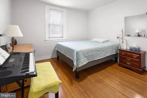 Bedroom - 103 Kenmore Rd, Upper Darby, PA 19082 photo 4 of 5