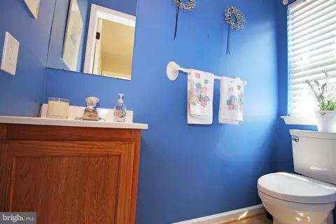 2004 Robert Burns Dr, Aston, PA 19014 photo 29