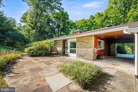 337 Plush Mill Rd, Wallingford, PA 19086 photo 3