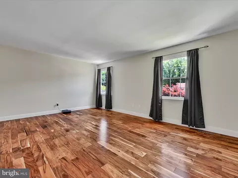 4036 Yorktown Dr, Ogden, PA 19061 photo 13