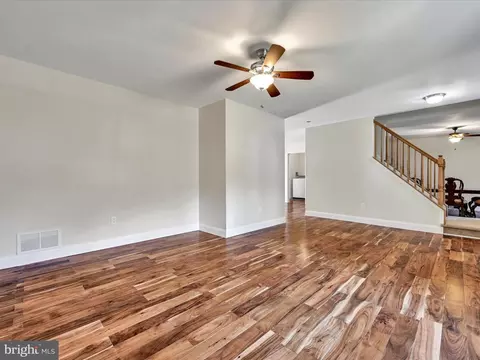 4036 Yorktown Dr, Ogden, PA 19061 photo 4
