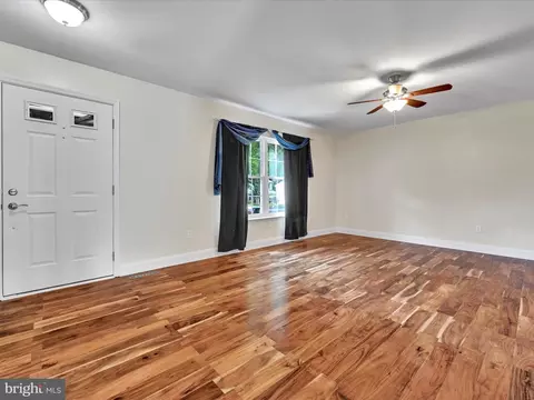 4036 Yorktown Dr, Ogden, PA 19061 photo 3