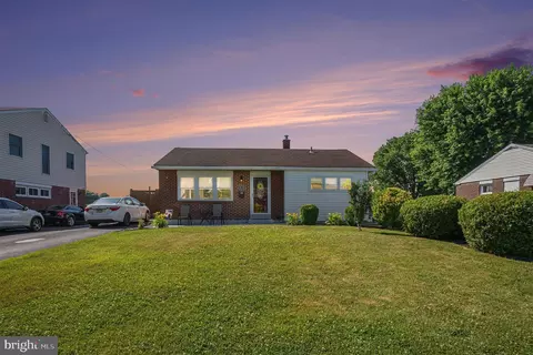 2135 Bridgewater Rd, Aston, PA 19014