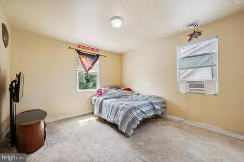 109 Kenmore Rd, Upper Darby, PA 19082 photo 15