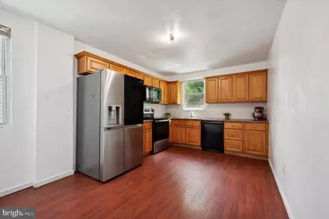 109 Kenmore Rd, Upper Darby, PA 19082 photo 9