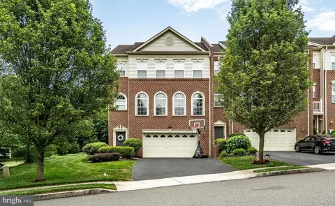 3118 Mclaughlin Ct, Garnet Valley, PA 19060